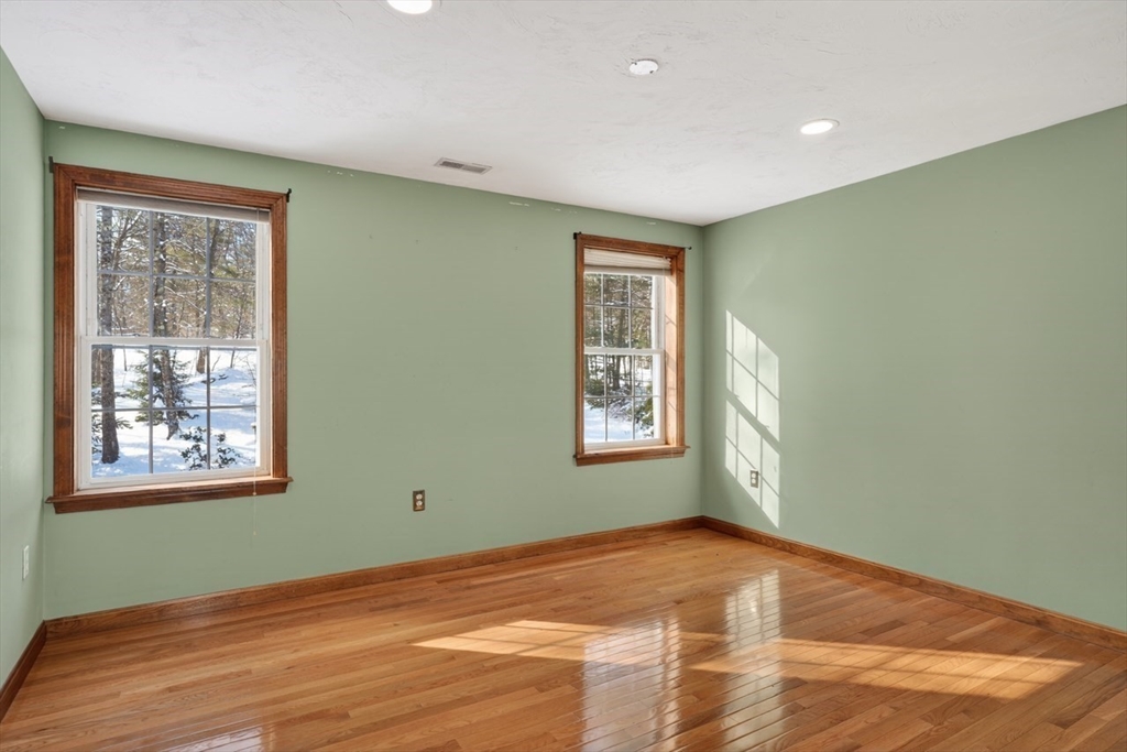 11 Yeoman Road Charlton, MA 01507 - Photo 27 of 35