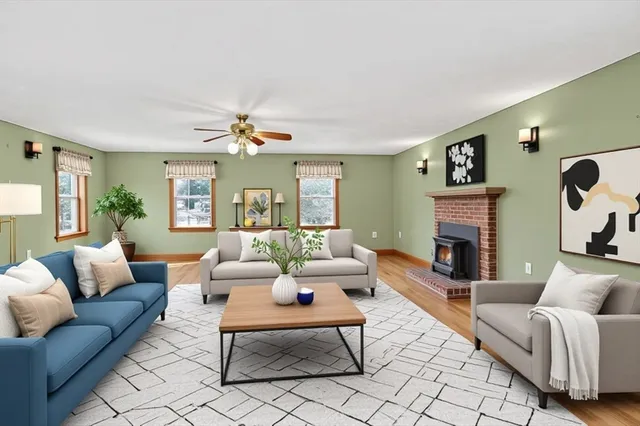 $699,900 | 11 Yeoman Road, Charlton, MA 01507