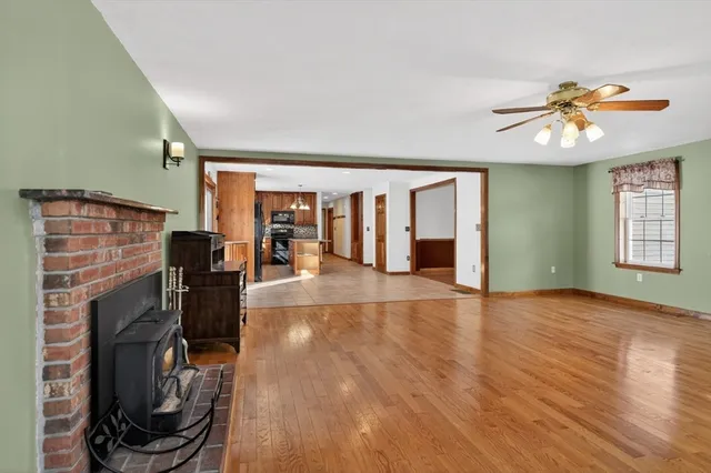 $699,900 | 11 Yeoman Road, Charlton, MA 01507