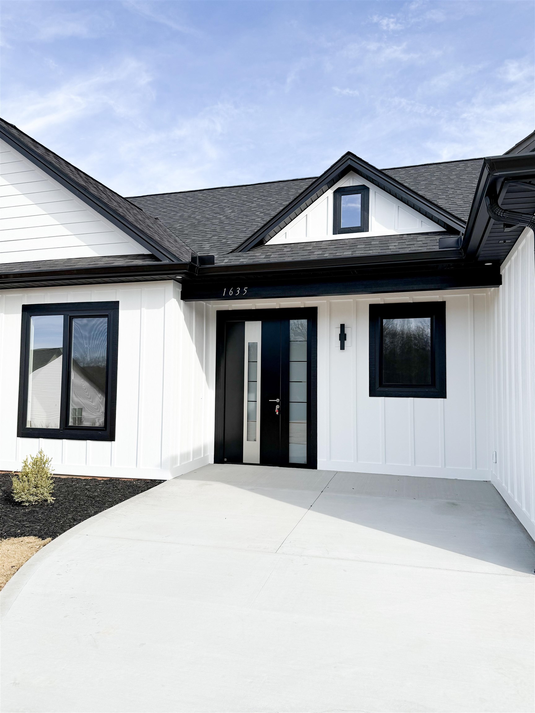 1635 Dickson Road Inman, SC 29349 - Photo 4 of 43