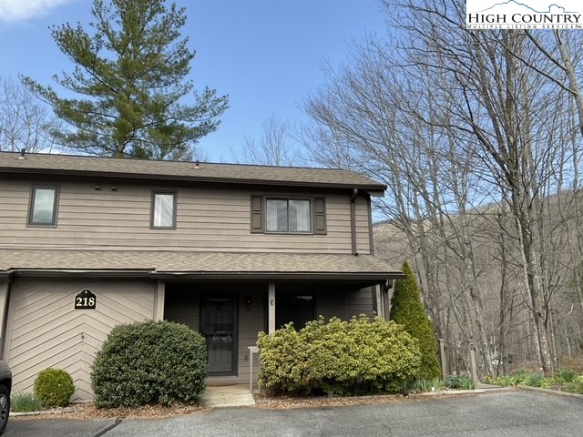 218 The Overlook Road, Unit 3 Banner Elk, NC 28604 - Photo 3 of 39 Gallery Image 3
