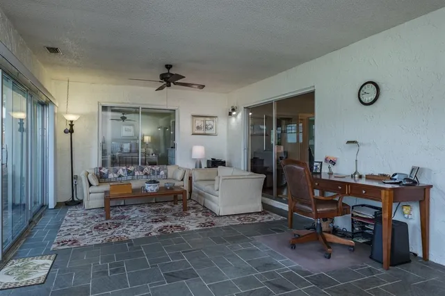$329,900 | 1510 Palmer Court, Palm Harbor, FL 34685