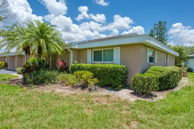 $329,900 | 1510 Palmer Court, Palm Harbor, FL 34685