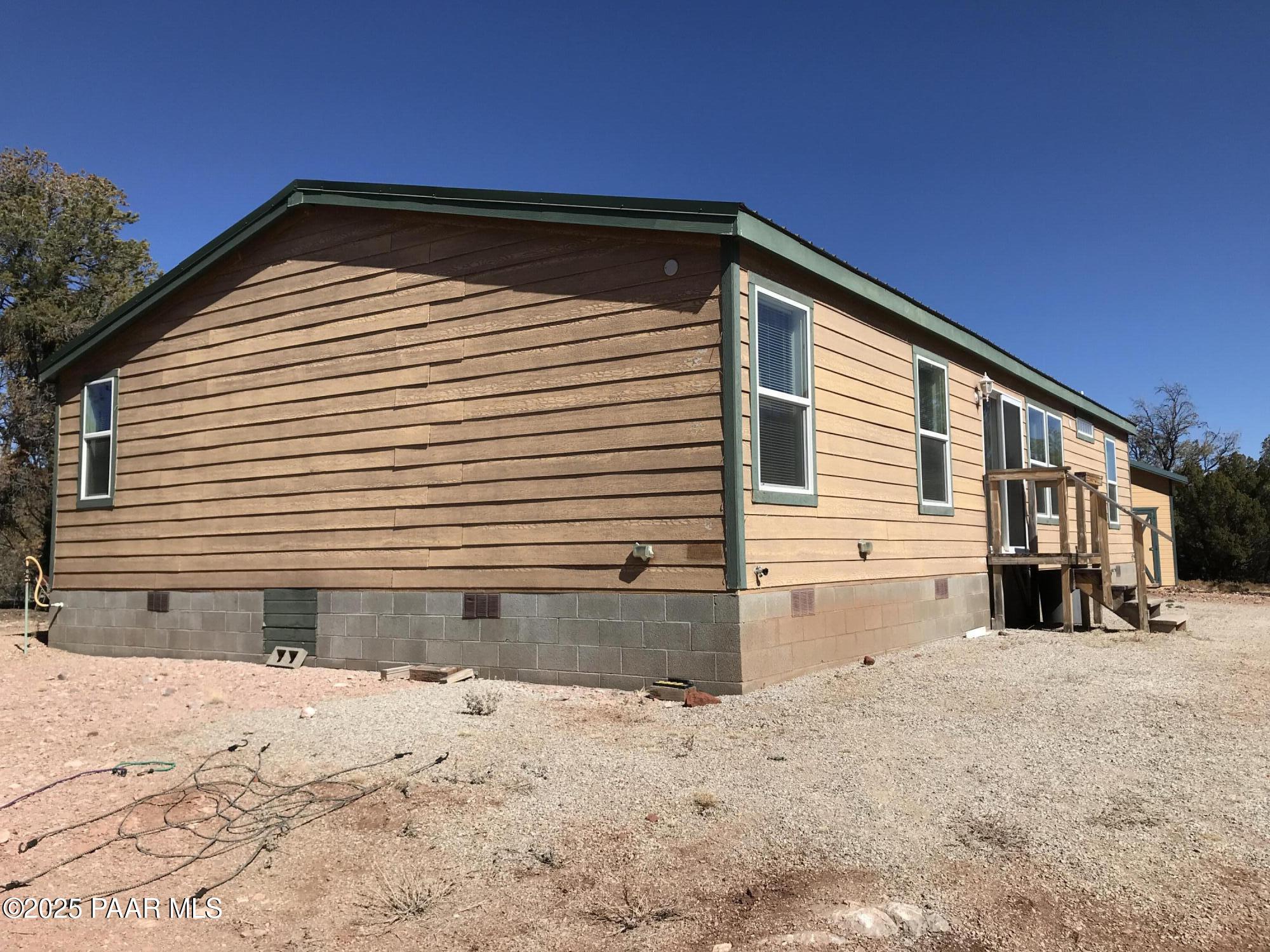 30603 Bucks Road Seligman, AZ 86337 - Photo 2 of 29 IMG_4216