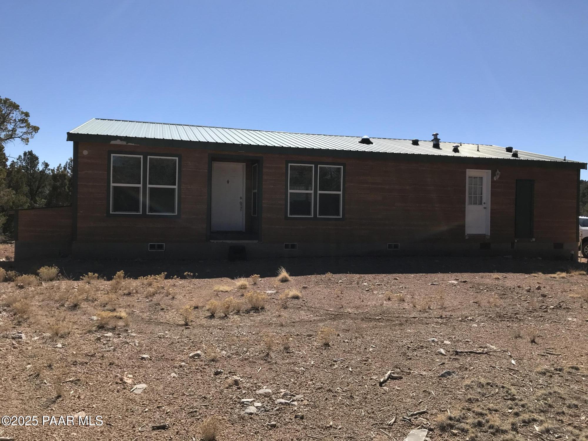 30603 Bucks Road Seligman, AZ 86337 - Photo 3 of 29 IMG_4219