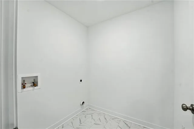 $317,900 | 8708 Southwest Edgewater Drive, Blue Springs, MO 64064