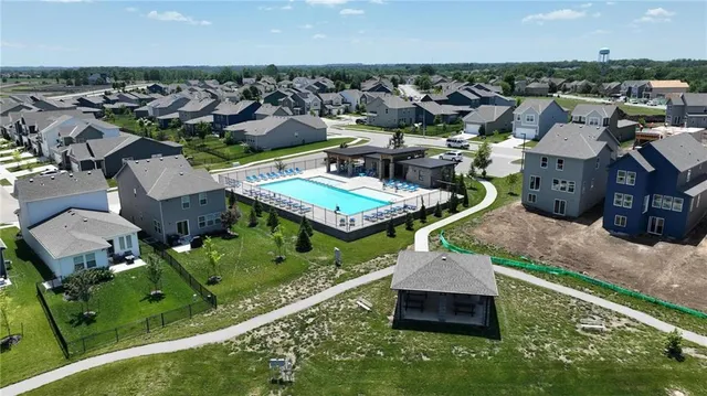 $317,900 | 8708 Southwest Edgewater Drive, Blue Springs, MO 64064