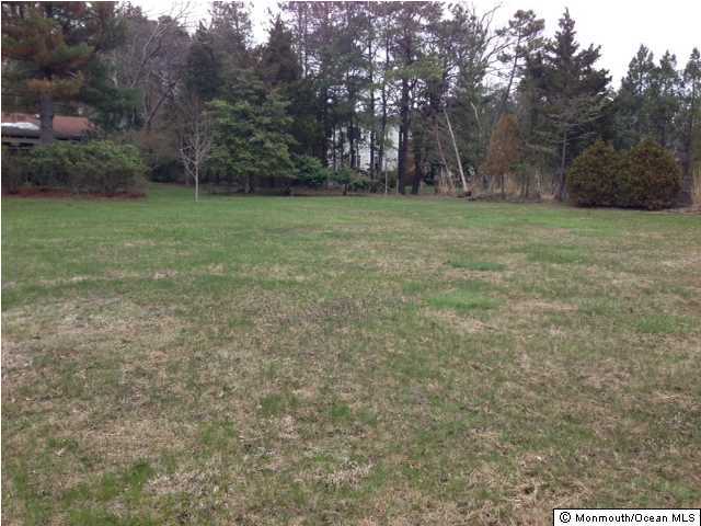 450 Little Silver Point Road Little Silver, NJ 07739 - Photo 2 of 6 a view of a field with trees in the background