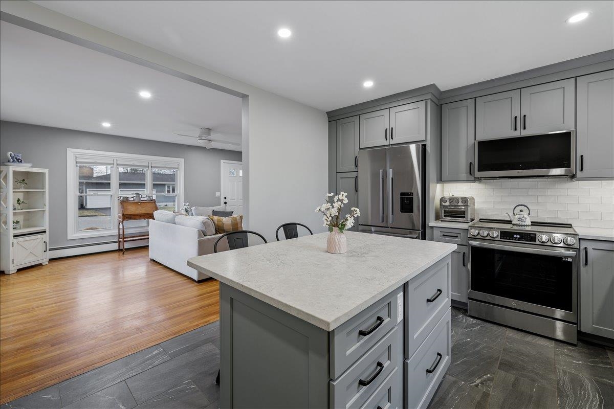 26 Bert Street Hooksett, NH 03106 - Photo 7 of 49