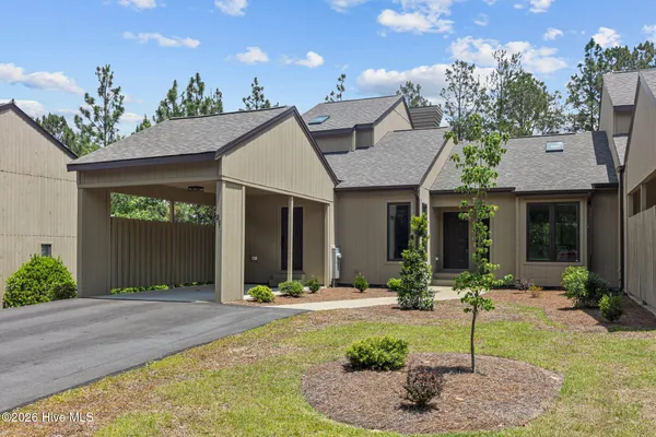 $683,000 | 21 Lake Pinehurst Villas Road, Pinehurst, NC 28374