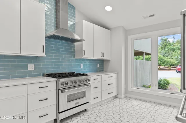 $685,000 | 21 Lake Pinehurst Villas Road, Pinehurst, NC 28374