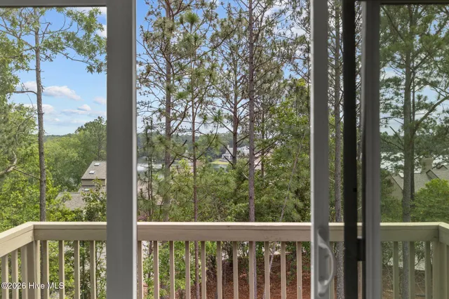 $685,000 | 21 Lake Pinehurst Villas Road, Pinehurst, NC 28374