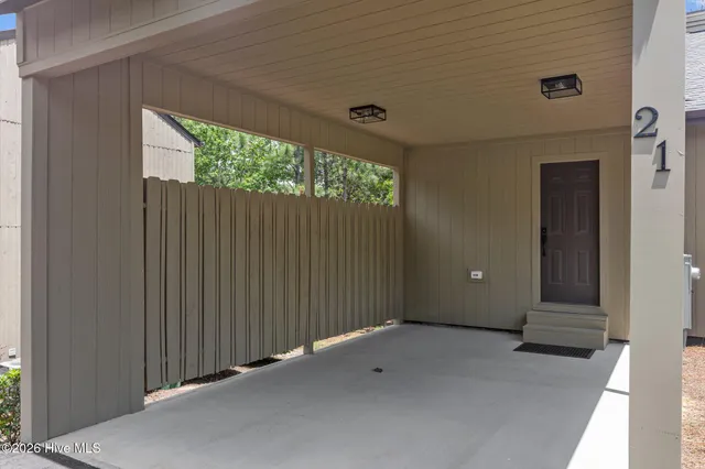 $685,000 | 21 Lake Pinehurst Villas Road, Pinehurst, NC 28374