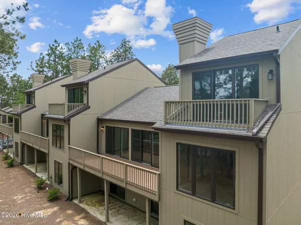 $683,000 | 21 Lake Pinehurst Villas Road, Pinehurst, NC 28374