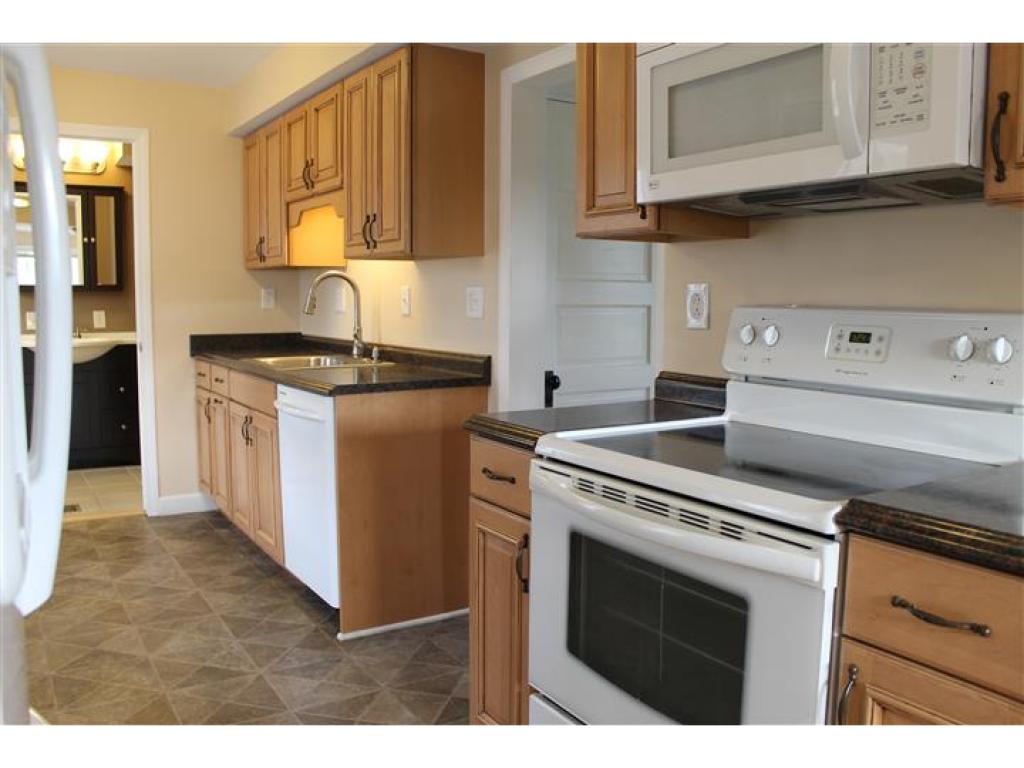 108 River Street Rutland, VT 05701 - Photo 3 of 20
