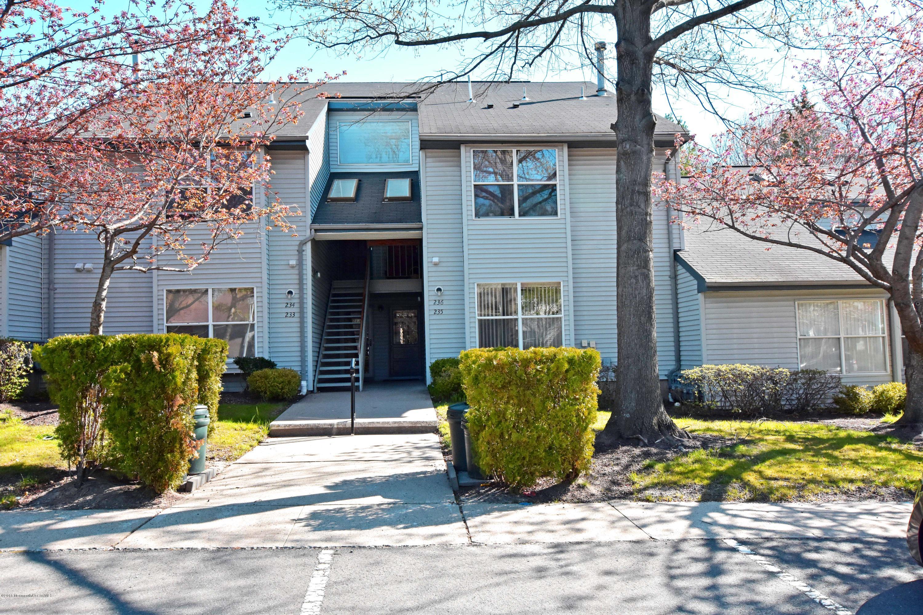235 Ravenswood Road Englishtown, NJ 07726 - Photo 1 of 10 Front