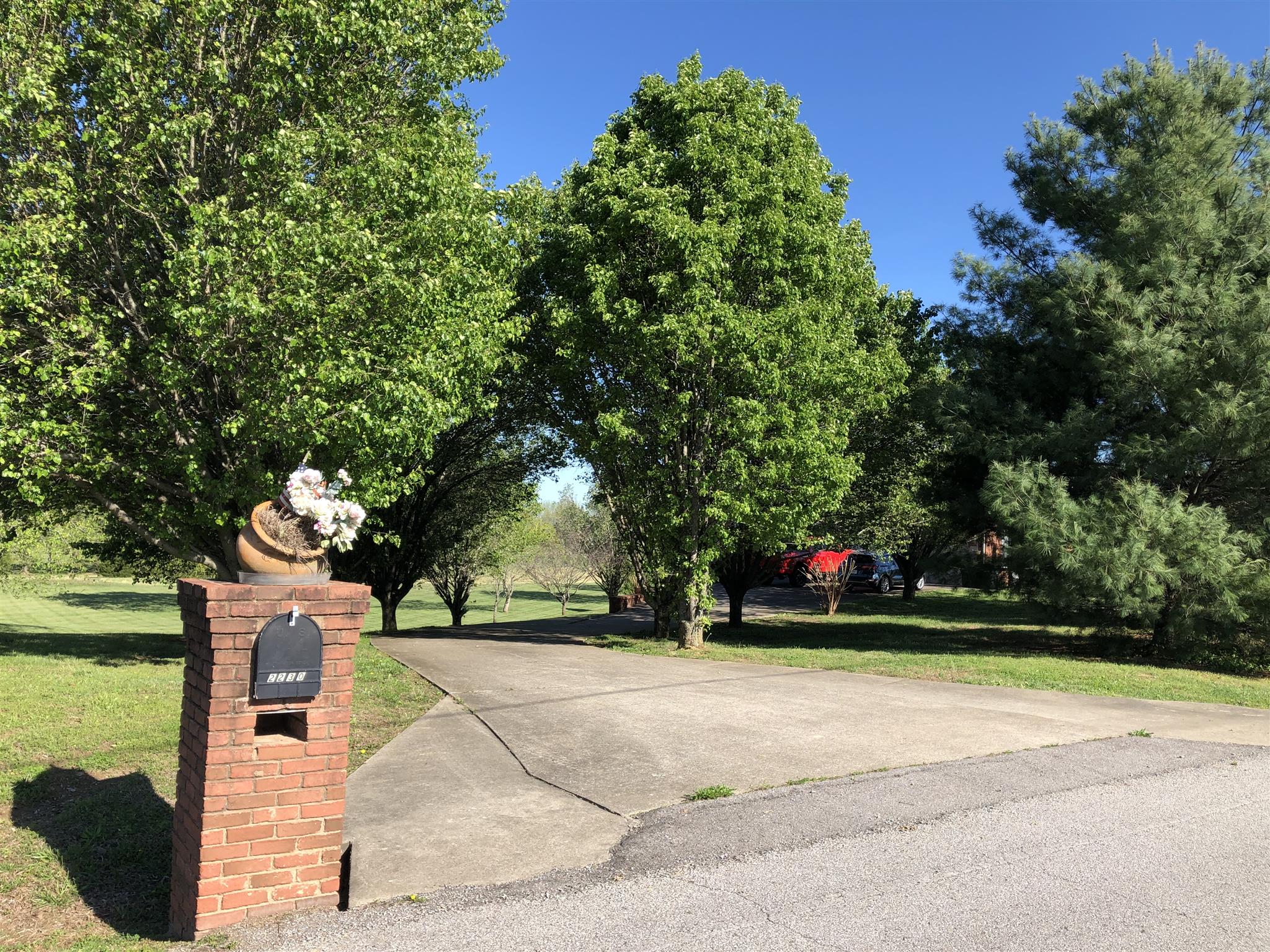 2230 Davidson Graveyard Road Clarksville, TN 37043 - Photo 3 of 28 All cement driveways.