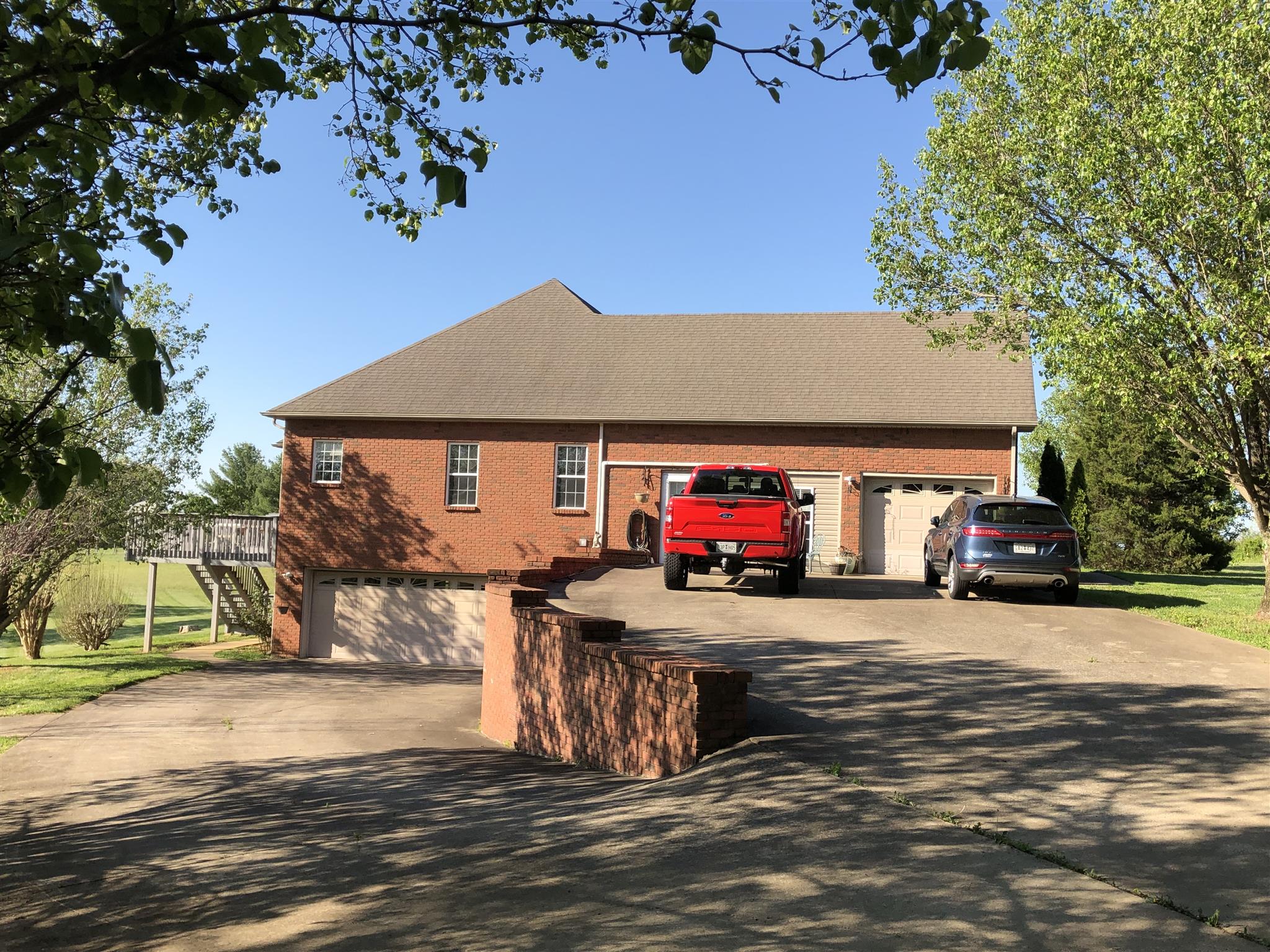 2230 Davidson Graveyard Road Clarksville, TN 37043 - Photo 4 of 28 I car garage up, 2 massive car down, parking for RV or boat......