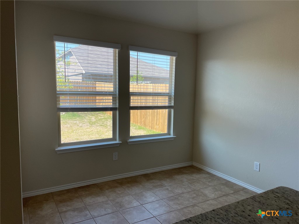 6114 Sally Ride Lane Killeen, TX 76543 - Photo 20 of 21 an empty room with a window