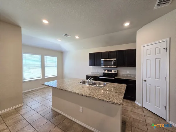 $1,600 | 6114 Sally Ride Lane, Killeen, TX 76543