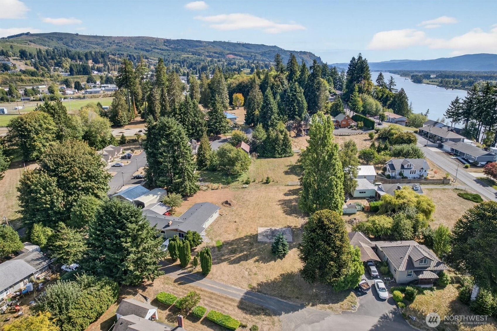 198 Alder Street Cathlamet, WA 98612 - Photo 12 of 21