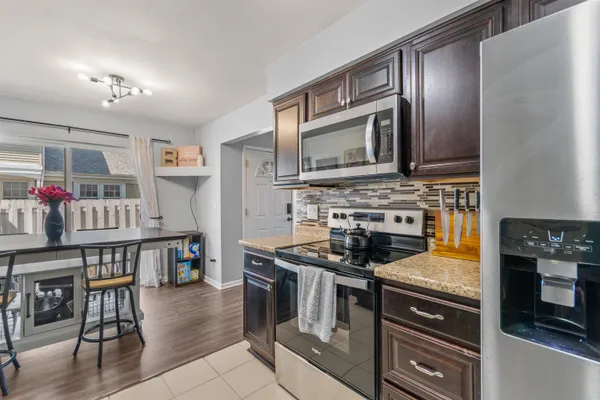 $215,000 | 8574 Spinnaker Way, Ypsilanti, MI 48197