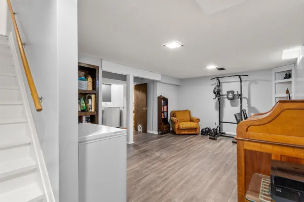 $215,000 | 8574 Spinnaker Way, Ypsilanti, MI 48197