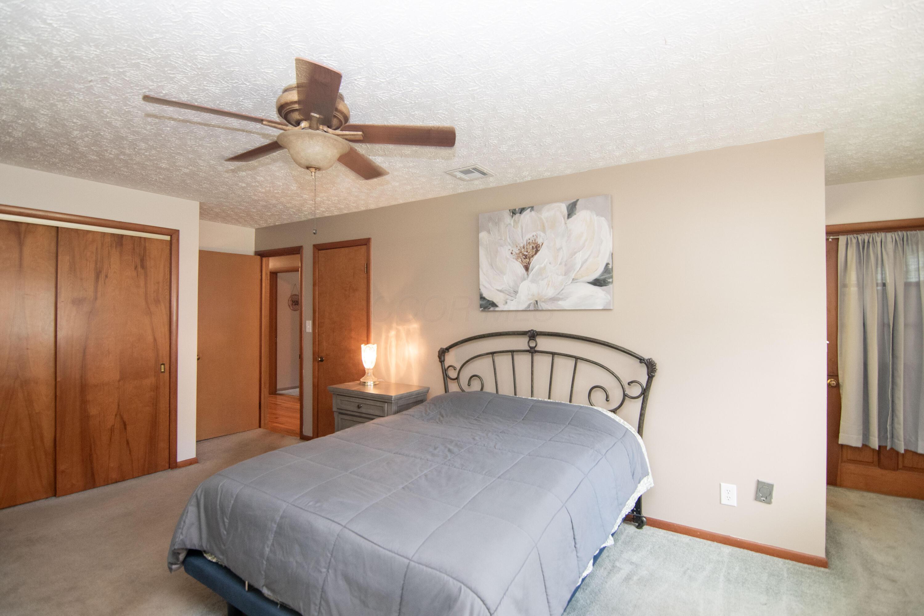4360 Dublin Road Columbus, OH 43221 - Photo 23 of 41 Owner Suite