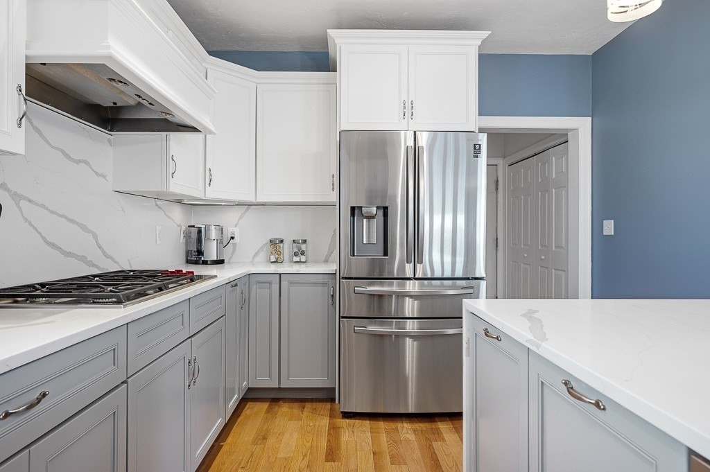68 Bates Point Road Webster, MA 01570 - Photo 11 of 42 Gallery Image 11