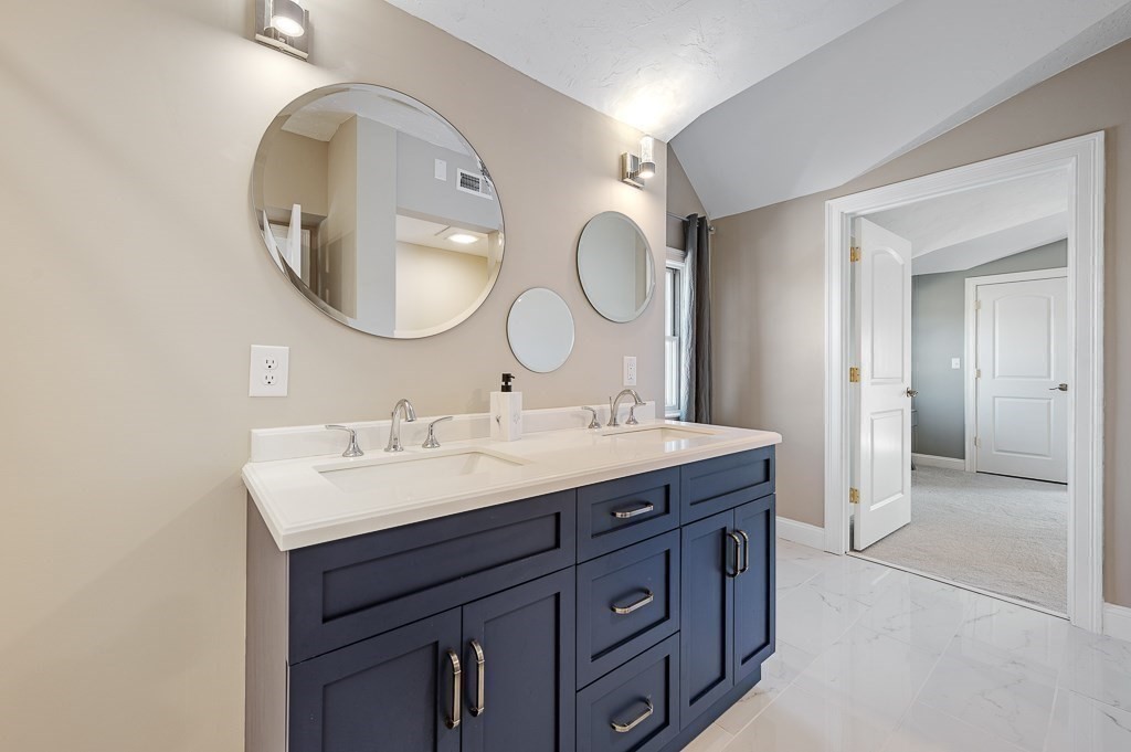 68 Bates Point Road Webster, MA 01570 - Photo 26 of 42 Gallery Image 26