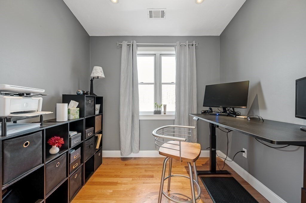 68 Bates Point Road Webster, MA 01570 - Photo 32 of 42 Gallery Image 32