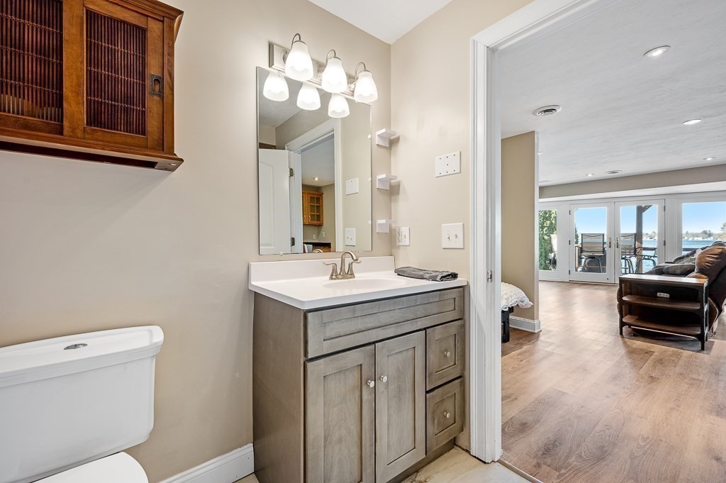 68 Bates Point Road Webster, MA 01570 - Photo 35 of 42 Gallery Image 35