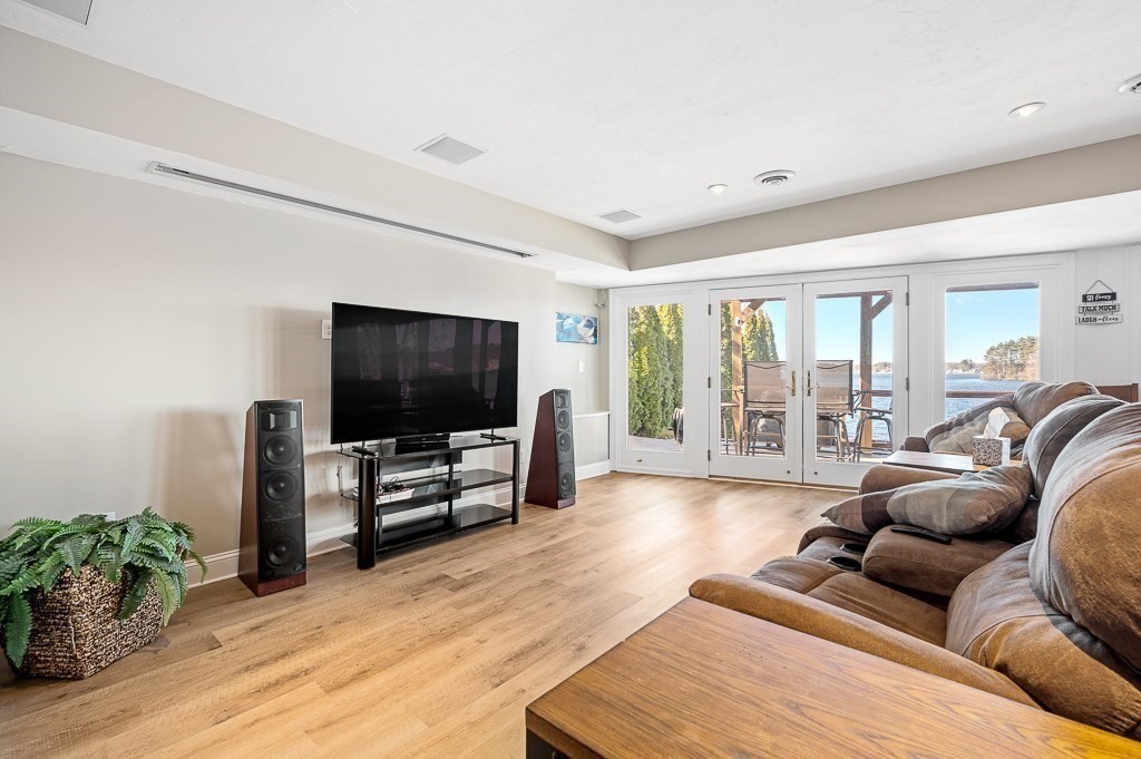 68 Bates Point Road Webster, MA 01570 - Photo 37 of 42 Gallery Image 37