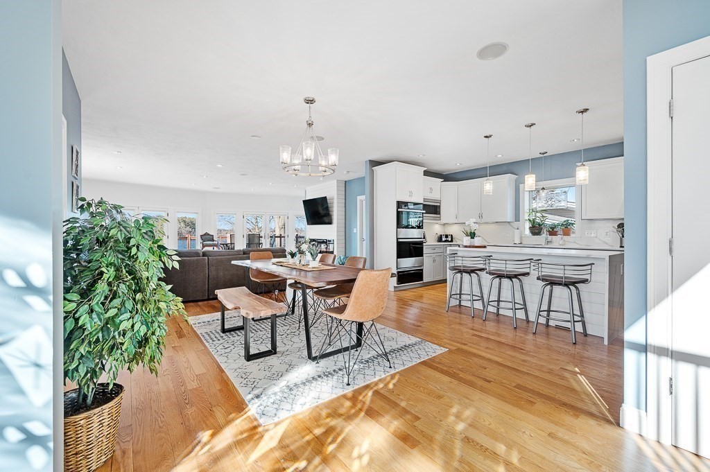 68 Bates Point Road Webster, MA 01570 - Photo 4 of 42 Gallery Image 4