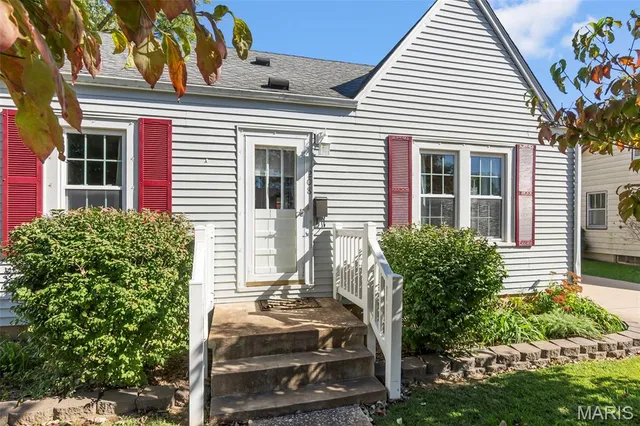 $184,900 | 208 Elmwood Boulevard, Jackson, MO 63755