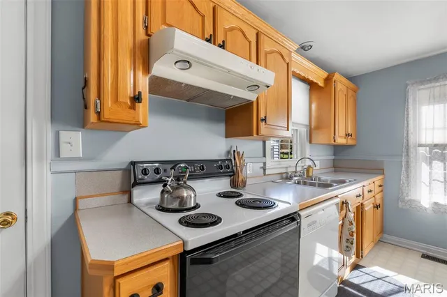 $184,900 | 208 Elmwood Boulevard, Jackson, MO 63755