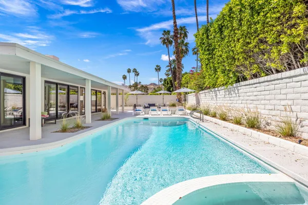 $1,675,000 | 2063 South Broadmoor Drive, Palm Springs, CA 92264
