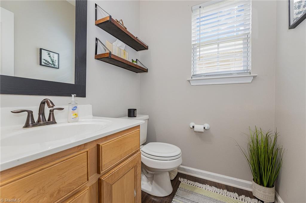 733 Spinning Wheel Point High Point, NC 27265 - Photo 23 of 27 Gallery Image 23