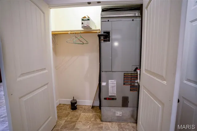 $352,500 | 1117 Folgers Street, Marion, IL 62959