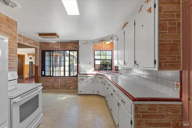 $599,000 | 2112 Berkeley Drive, Santa Rosa, CA 95401