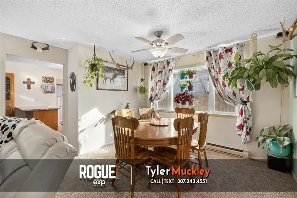 $335,000 | 809 South 1st Street, Glenrock, WY 82637