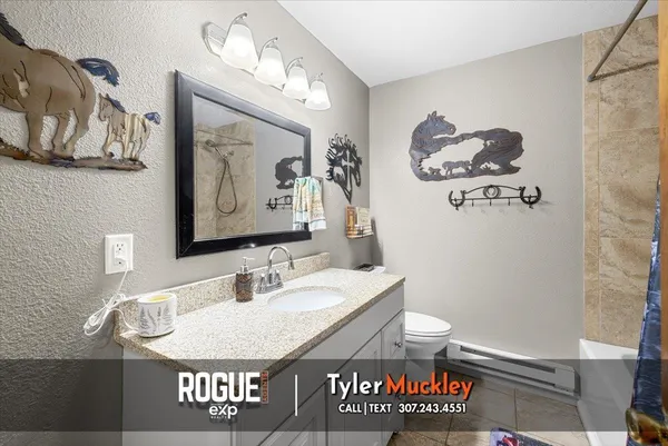 $335,000 | 809 South 1st Street, Glenrock, WY 82637