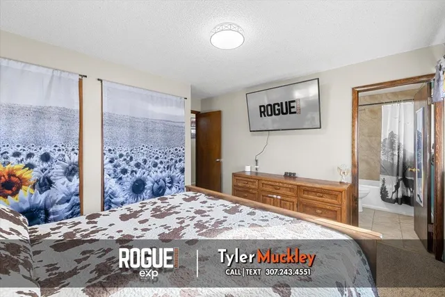 $350,000 | 809 South 1st Street, Glenrock, WY 82637