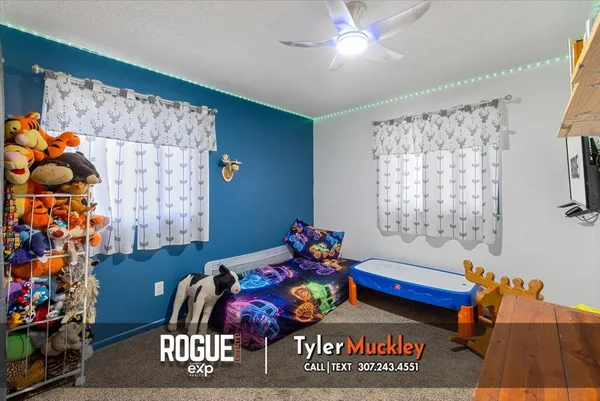 $335,000 | 809 South 1st Street, Glenrock, WY 82637