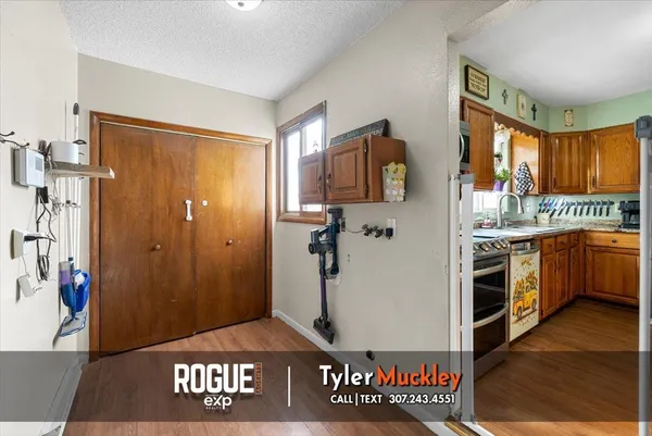 $335,000 | 809 South 1st Street, Glenrock, WY 82637