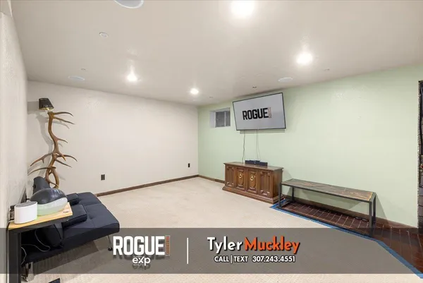 $335,000 | 809 South 1st Street, Glenrock, WY 82637