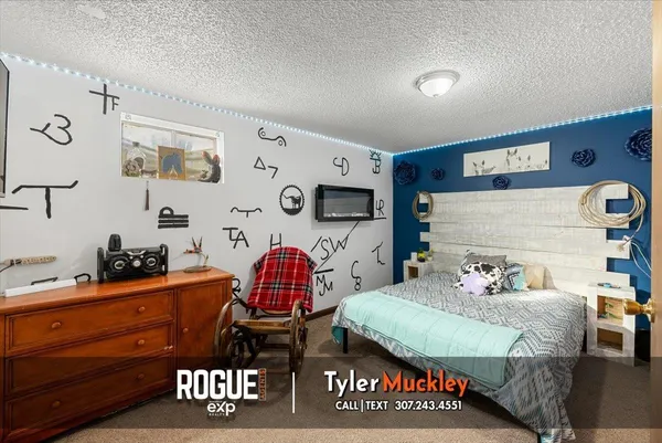 $335,000 | 809 South 1st Street, Glenrock, WY 82637