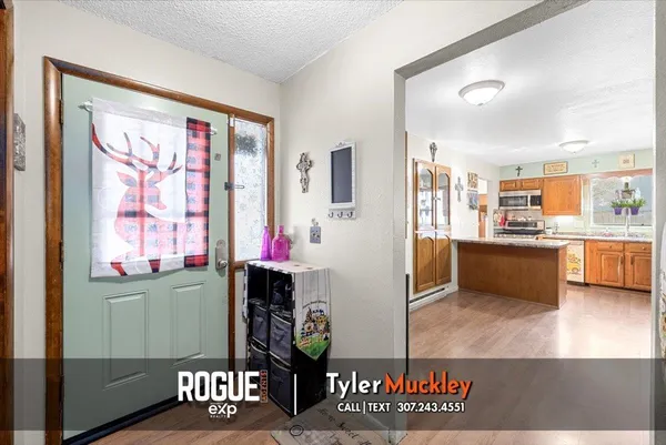 $335,000 | 809 South 1st Street, Glenrock, WY 82637