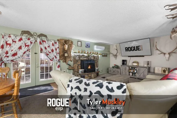 $335,000 | 809 South 1st Street, Glenrock, WY 82637