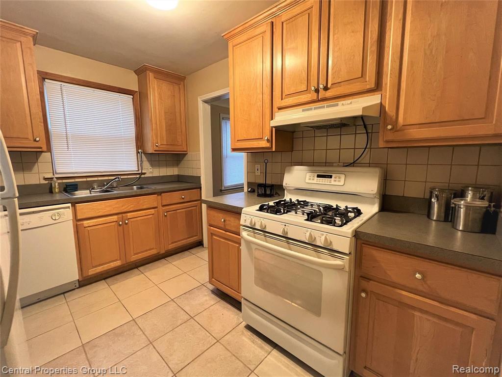 519 South Campbell Road Royal Oak, MI 48067 - Photo 5 of 16
